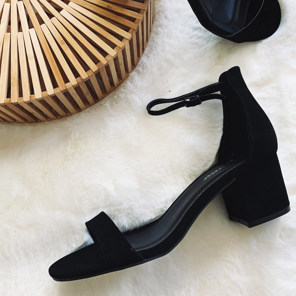 NEW🔥Open Toe Ankle Strap Chunky Block Heel Sandal - Picture 3 of 6